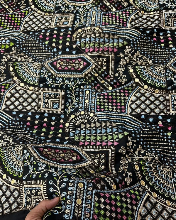 خرید پارچه سوزندوزی شیک و زیبا