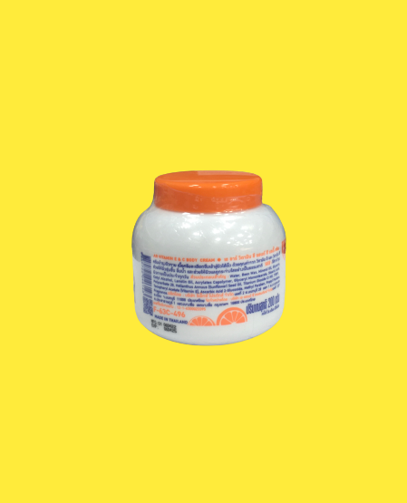 سفارش اینترنتی کرم مرطوب کننده و روشن کننده پوست با ویتامین (E +C) AR حجم 200 گرم
