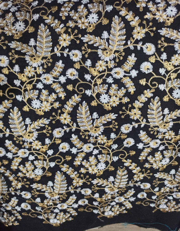 پارچه های لینن سوزندوزی مخصوص کت و مانتو و خرجکار