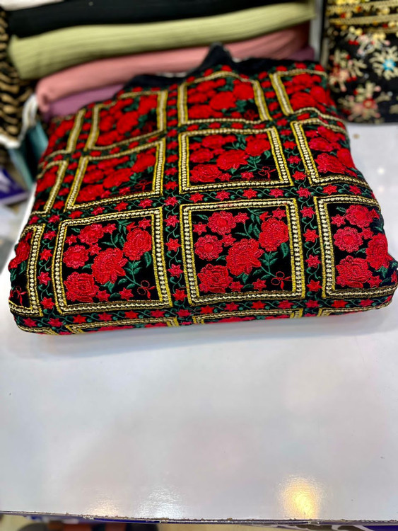 سفارش اینترنتی پارچه مخمل سوزندوزی فوقالعاده لاکچری و برند