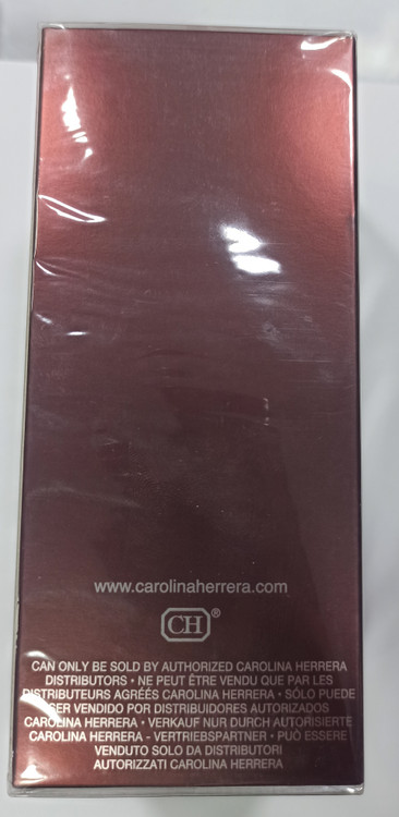 خرید و قیمت ادکلن درجه یک و اصل سکسی من ۲۱۲ فوقالعاده لاکچری