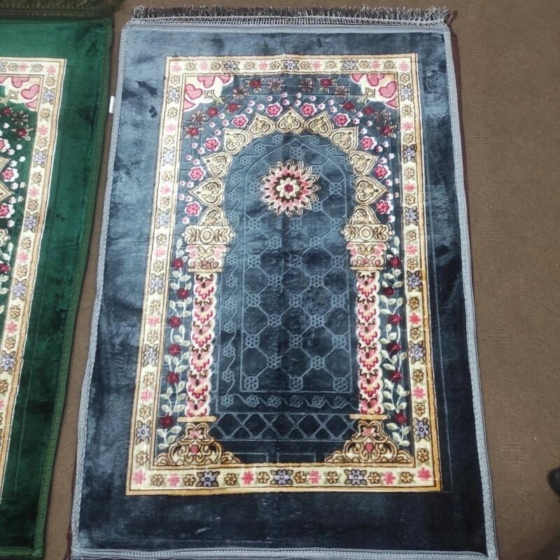 سفارش اینترنتی سجاده جانماز وارداتی سایز بزرگ 80در 120 رویه مخمل و زیره ترمز دار و ضد لغزش