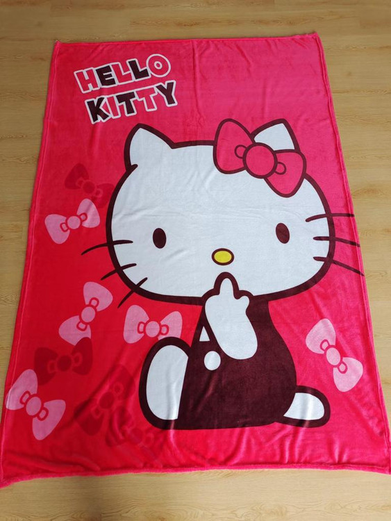 خرید اینترنتی پتو کودک طرح کیتی دخترانه