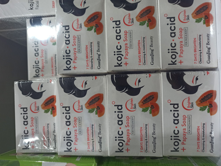 سفارش اینترنتی صابون سفیدکننده فوری و بسیار قوی کوجیک اسید ضدلک عالی و پرطرفدار اصلی