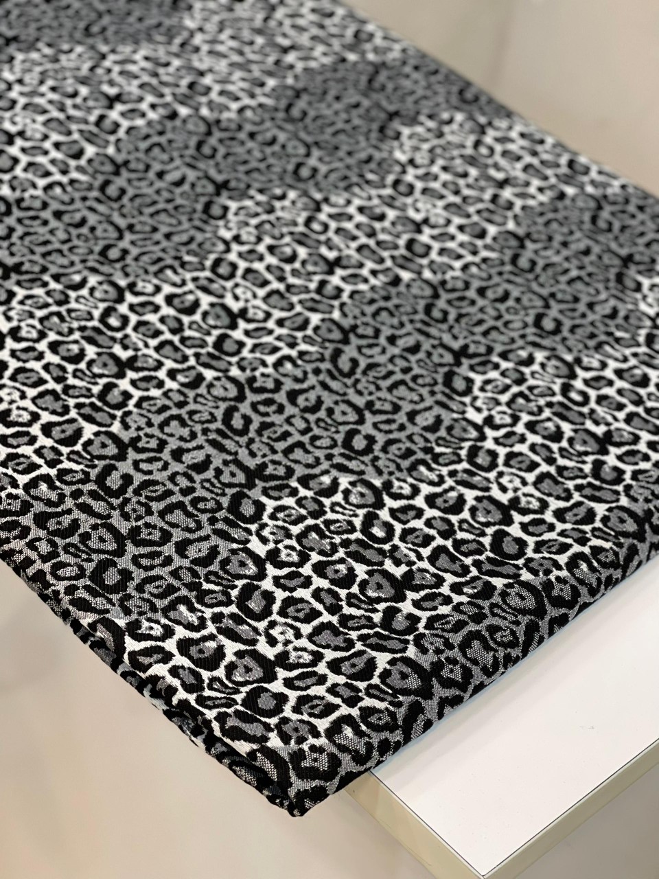 خرید و قیمت پارچه نیپالی شیک و مجلسی عرض دو متر فروش فقط متری