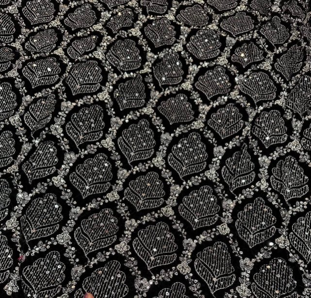 سفارش اینترنتی پارچه مخمل سوزندوزی شیک و مجلسی فروش فقط متری