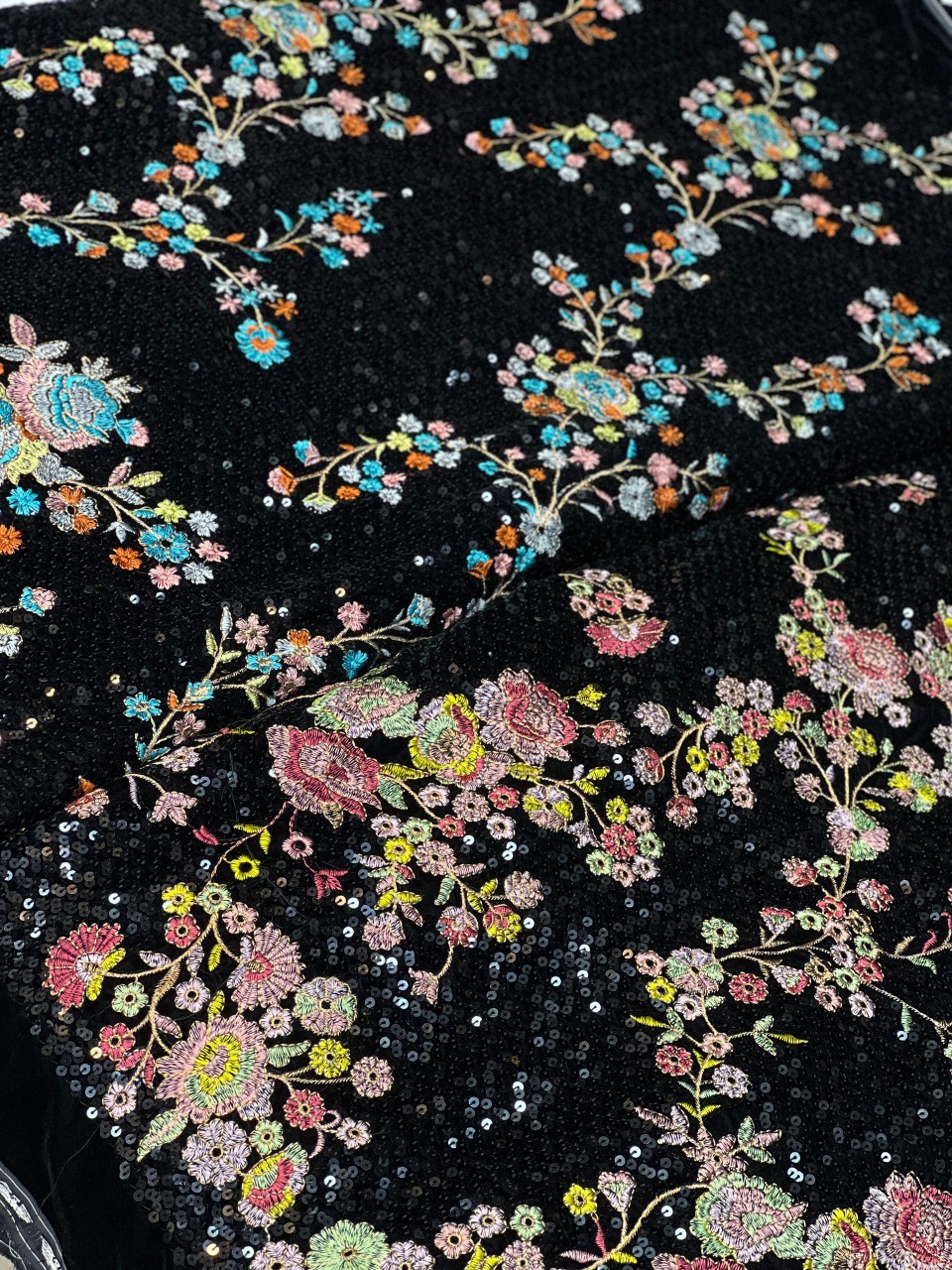 پارچه مخمل سوزندوزی شیک و مجلسی فروش فقط متری خرید و قیمت