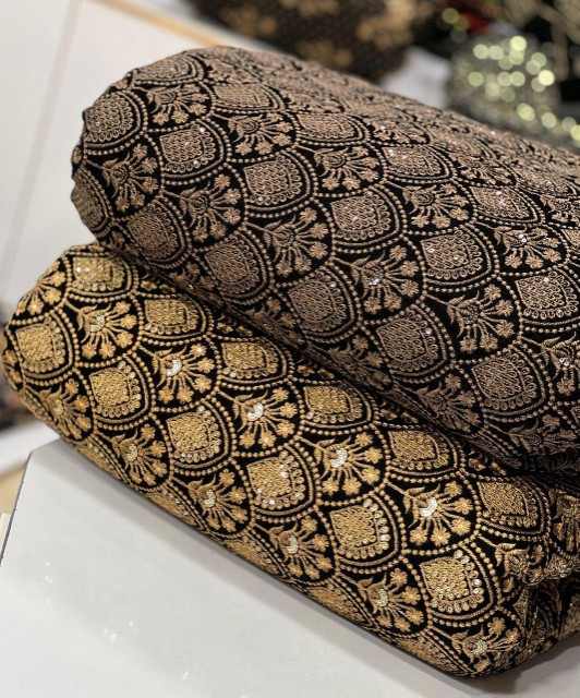 خرید و قیمت پارچه مخمل سوزندوزی کار شده طرح مجالس – پارچه شیک برای لباس مجلسی