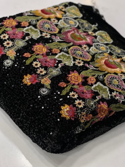 قیمت پارچه مخمل سوزندوزی طلایی طرح سلطنتی حاشیه دار– فروش متری مخصوص لباس شب