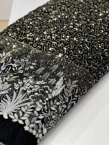 خرید پارچه مخمل سوزندوزی طلایی طرح سلطنتی حاشیه دار– فروش متری مخصوص لباس شب